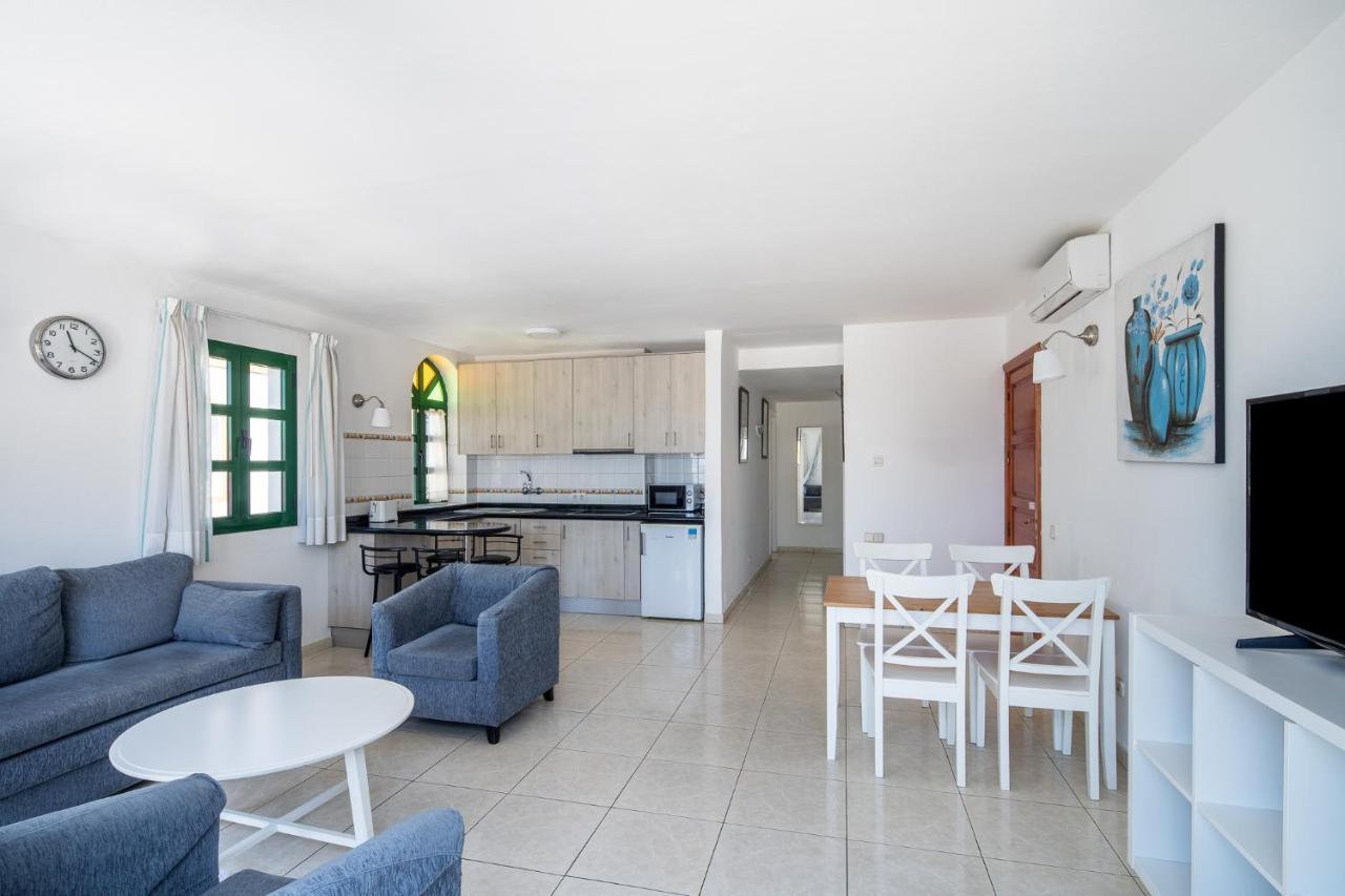 Apartamentos Marina Puerto Mogan Пуерто-де-Моган Екстер'єр фото